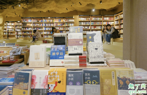 武汉几何书店在哪里地址 武汉几何书店营业时间几点到几点1