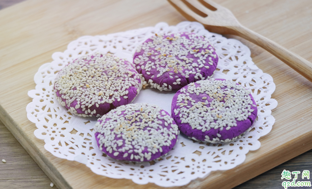 紫薯饼放面粉还是糯米粉 紫薯饼用什么粉做好吃1
