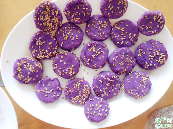 紫薯饼放面粉还是糯米粉 紫薯饼用什么粉做好吃3
