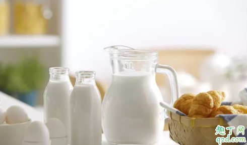 牛奶加热成膏状能喝吗 牛奶膏状是不是坏了3