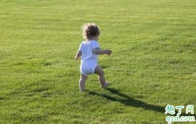 一岁半宝宝走路罗圈腿怎么办 宝宝走路罗圈腿如何改善 4
