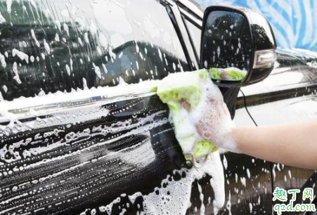 洗车用硬水还是软水 洗车店洗车用的泡沫是什么1