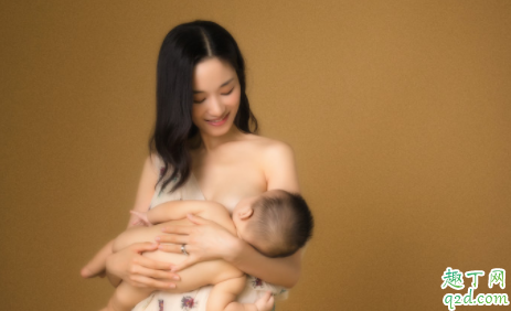 哺乳期准妈妈的乳房软趴趴的怎么回事 乳房软趴趴的是不是奶水少 1