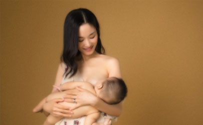哺乳期准妈妈的乳房软趴趴的怎么回事 乳房软趴趴的是不是奶水少