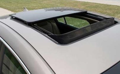 汽车天窗有必要贴膜吗 汽车天窗不贴膜会容易损坏吗