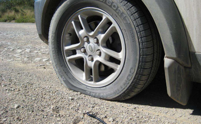 汽车前后胎要不要对调 老司机才知道的轮胎内幕