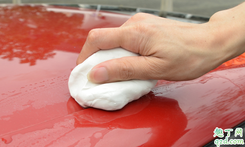 洗车泥为什么会粘在车上？可能与你买的洗车泥有关2