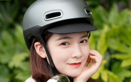 戴头盔会不会影响视线？骑电动车的人都经历过！2