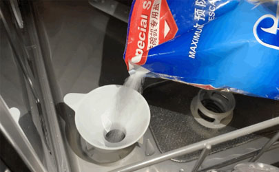 洗碗机的洗碗粉是通用的吗