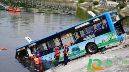 汽車掉河里車子還能用嗎2