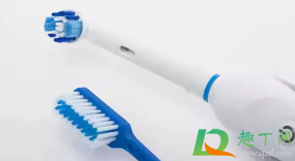 电动牙刷充电多久可以用2