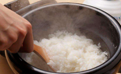 米饭煮稀了怎么让它干