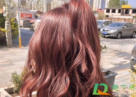 红棕色头发容易掉色吗1