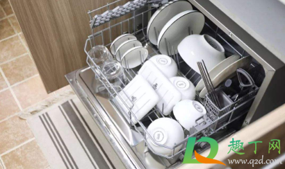 自动洗碗机用水多吗1
