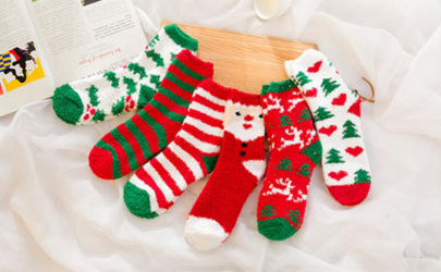 平安夜挂袜子还是圣诞节挂袜子