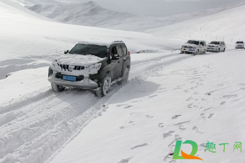 車窗上的雪可以用雨刷器嗎2