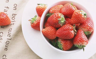 为什么草莓洗后会变白