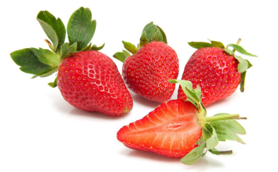 草莓用保鲜膜包着还需要放冰箱里保鲜吗