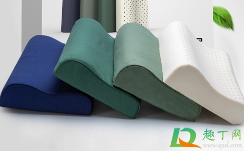 乳胶枕为什么是浅绿色是染上的吗