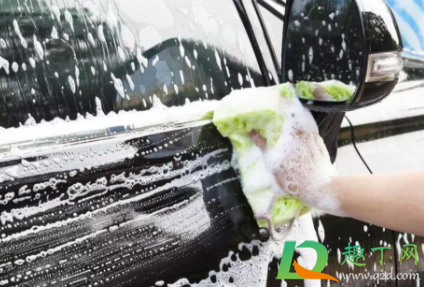 没有洗车液可以沐浴露代替吗3
