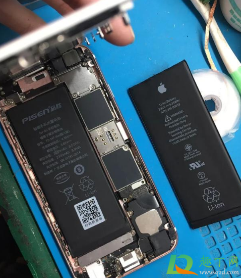 苹果刚换的新电池耗电很快怎么回事3