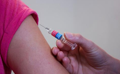 新冠疫苗第二针比第一针副作用大吗