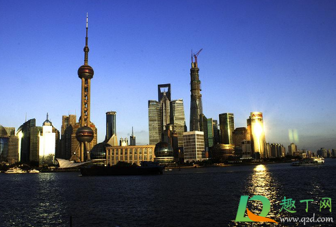 上海2021年国庆节冷吗3