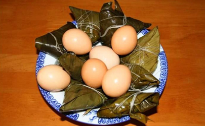 煮粽子的时候棕蛋放在上面还是放在下面