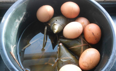 粽子里煮鸡蛋需要把鸡蛋打碎吗