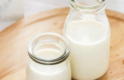 全脂牛奶脂肪含量多少克1