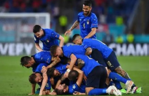 欧洲杯意大利vs瑞士视频回放2