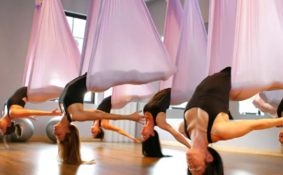 初学瑜伽可以练空中瑜伽吗