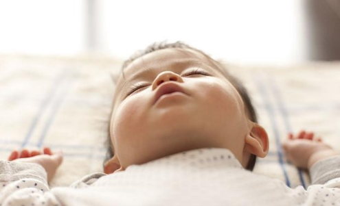 婴儿睡脑袋有科学依据吗2