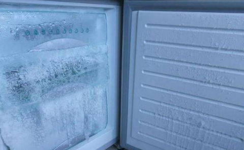 冰箱除冰是自己铲出还是断电自己化2