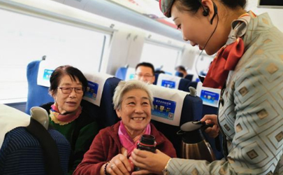 60岁以上老人坐火车有什么特殊优惠