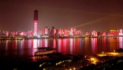 武汉2022年元旦灯光秀几点开始3