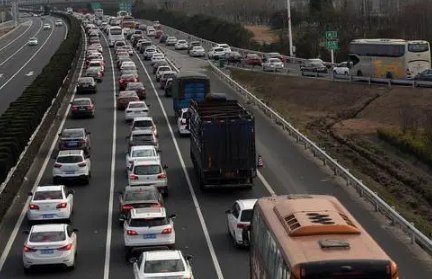 国庆节|2021国庆节高速公路上会比往年更堵车吗
