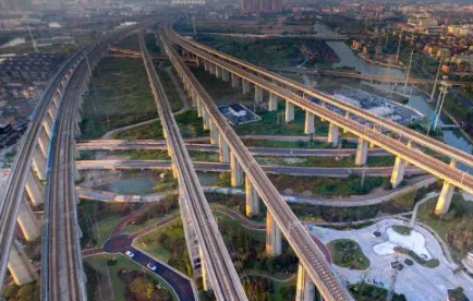 2022年清明节高速公路上会比往年更堵车吗2