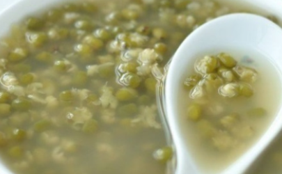 绿豆水有利于消肿吗