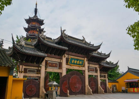 2022​春节期间上海龙华寺开放吗3