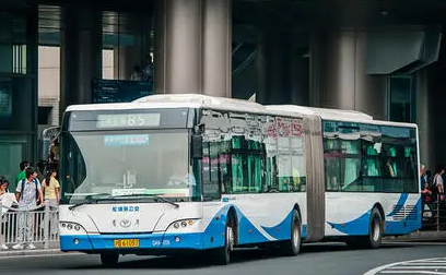 2022武汉春节期间公交车正常运行吗3