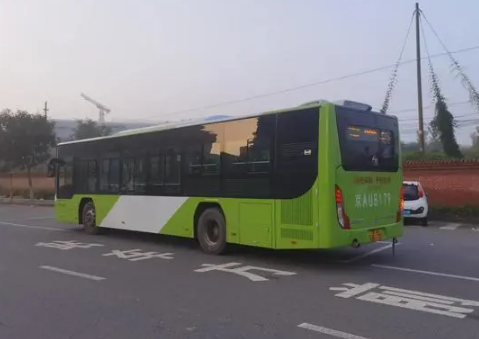2022武汉春节期间公交车正常运行吗1