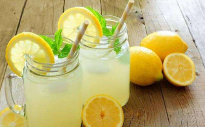 为什么喝柠檬水反而尿酸高