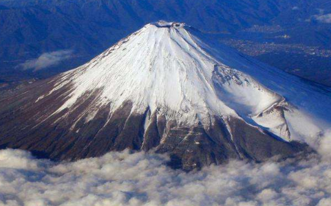 沉睡300年的富士山岩浆正在活动真的假的1