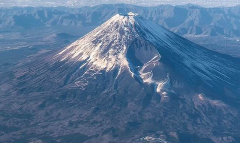 沉睡300年的富士山岩浆正在活动真的假的2