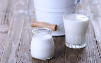 孩子喝高鈣牛奶好還是純牛奶好1