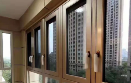 铝合金门窗有多厚的尺寸