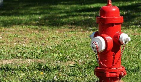 消防栓没水造成火灾扩大是谁的责任1