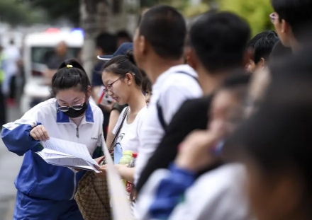2022年北京高考为什么考四天都考啥2