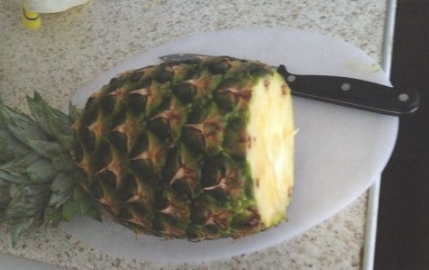 菠萝怎么削皮6